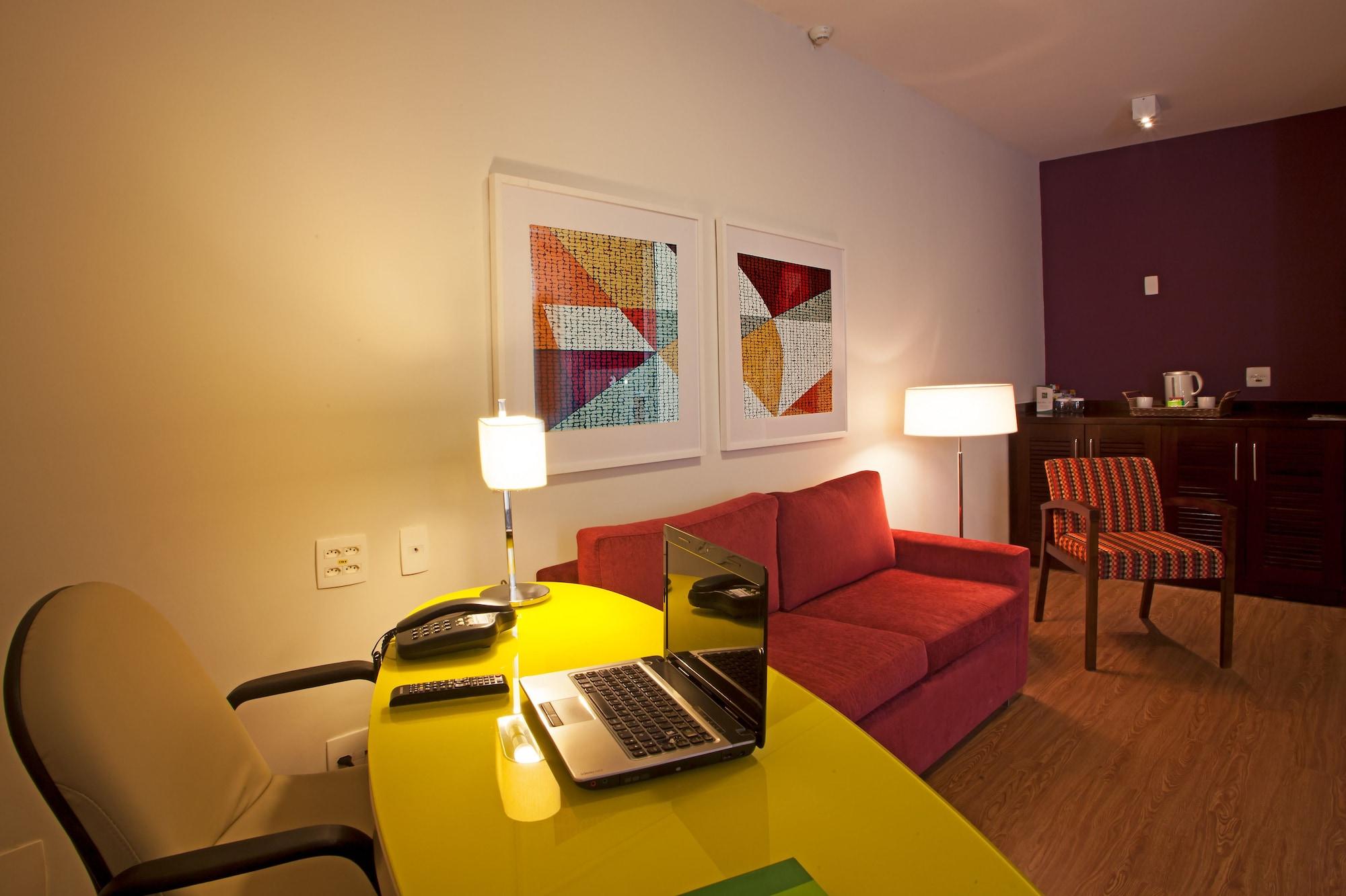 בראוארי Quality Suites Alphaville מראה חיצוני תמונה