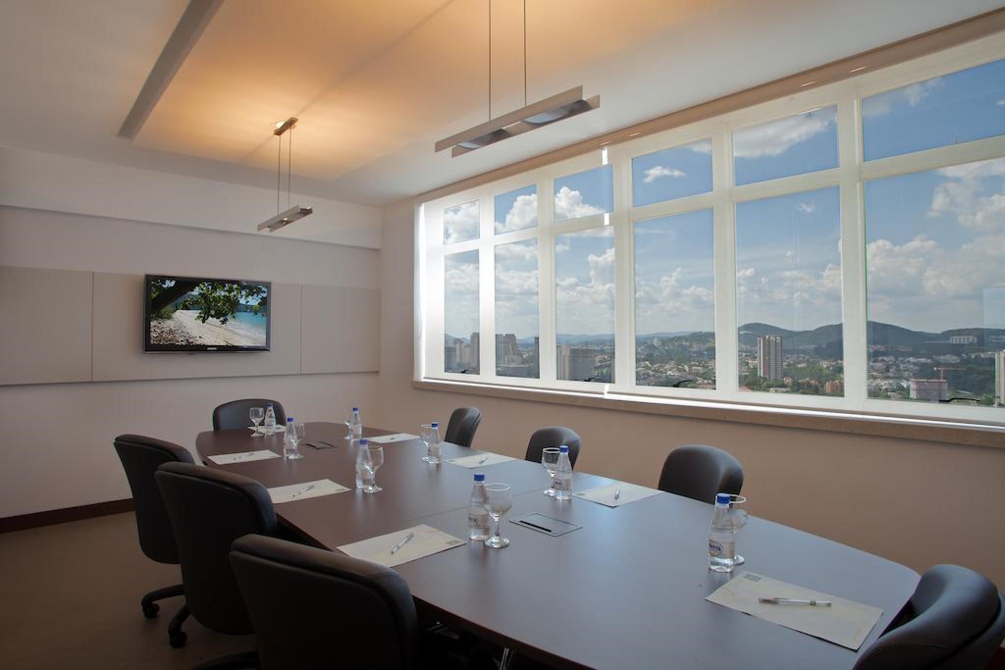 בראוארי Quality Suites Alphaville עסק תמונה