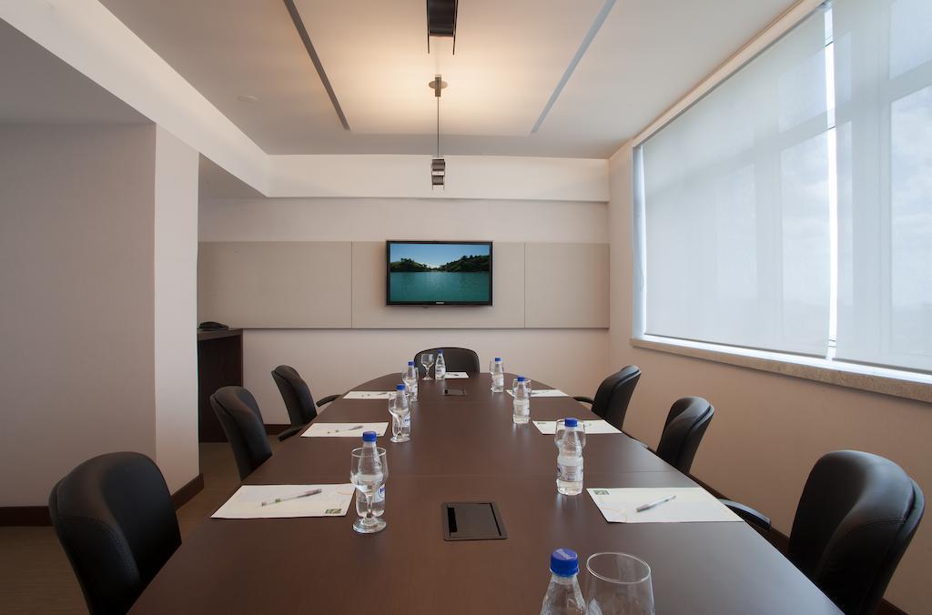 בראוארי Quality Suites Alphaville מראה חיצוני תמונה