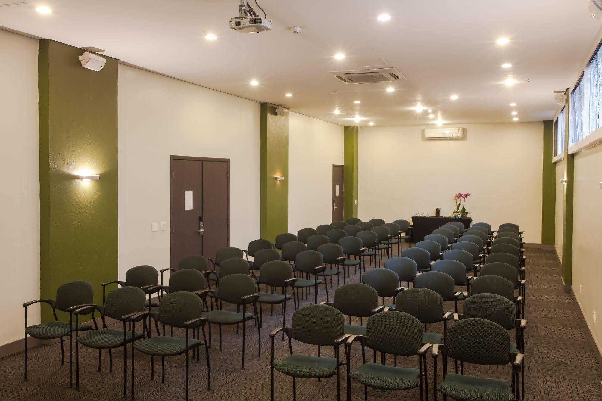 בראוארי Quality Suites Alphaville מראה חיצוני תמונה